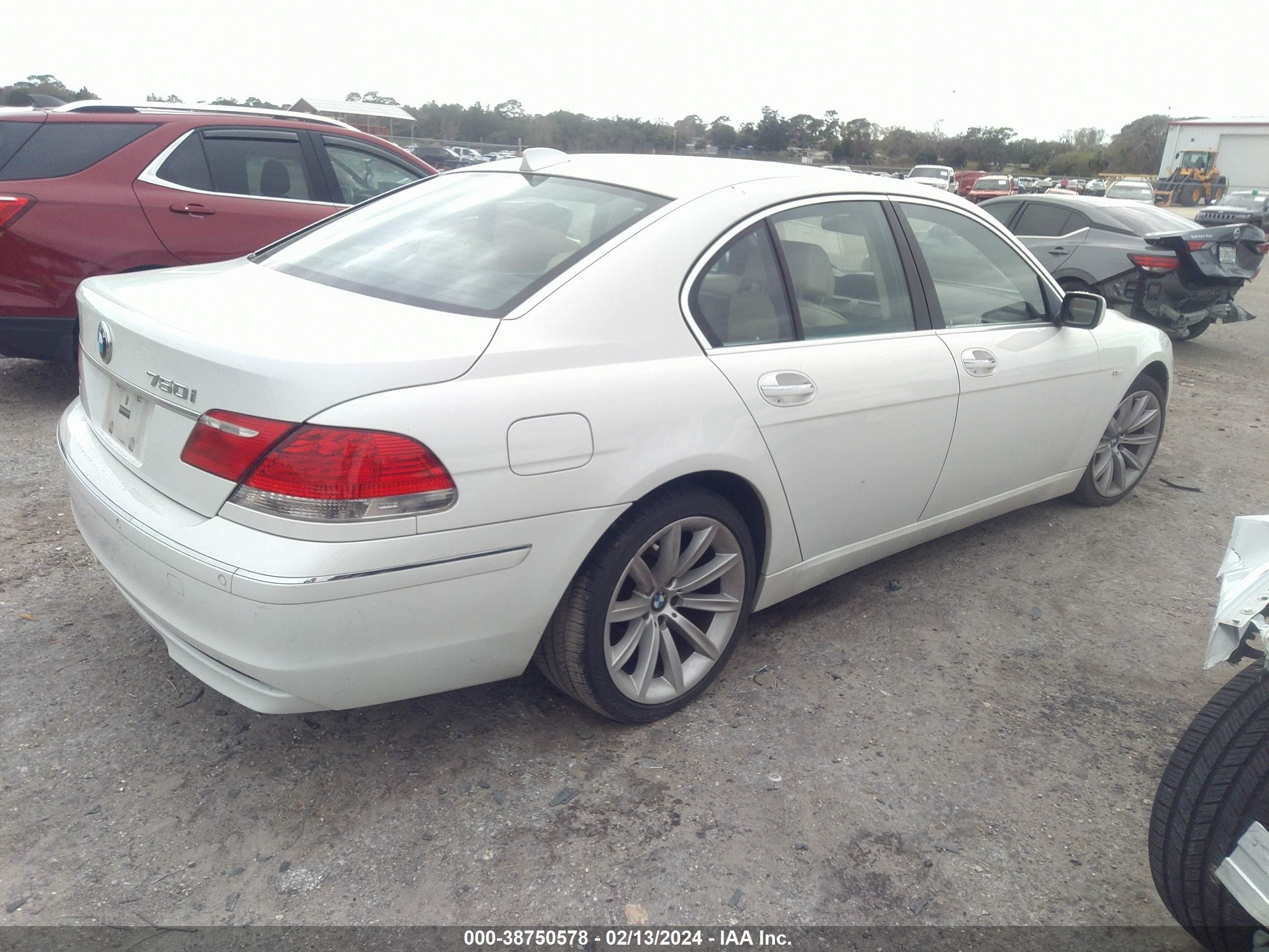 Photo 3 VIN: WBAHL83568DT13880 - BMW 7ER 