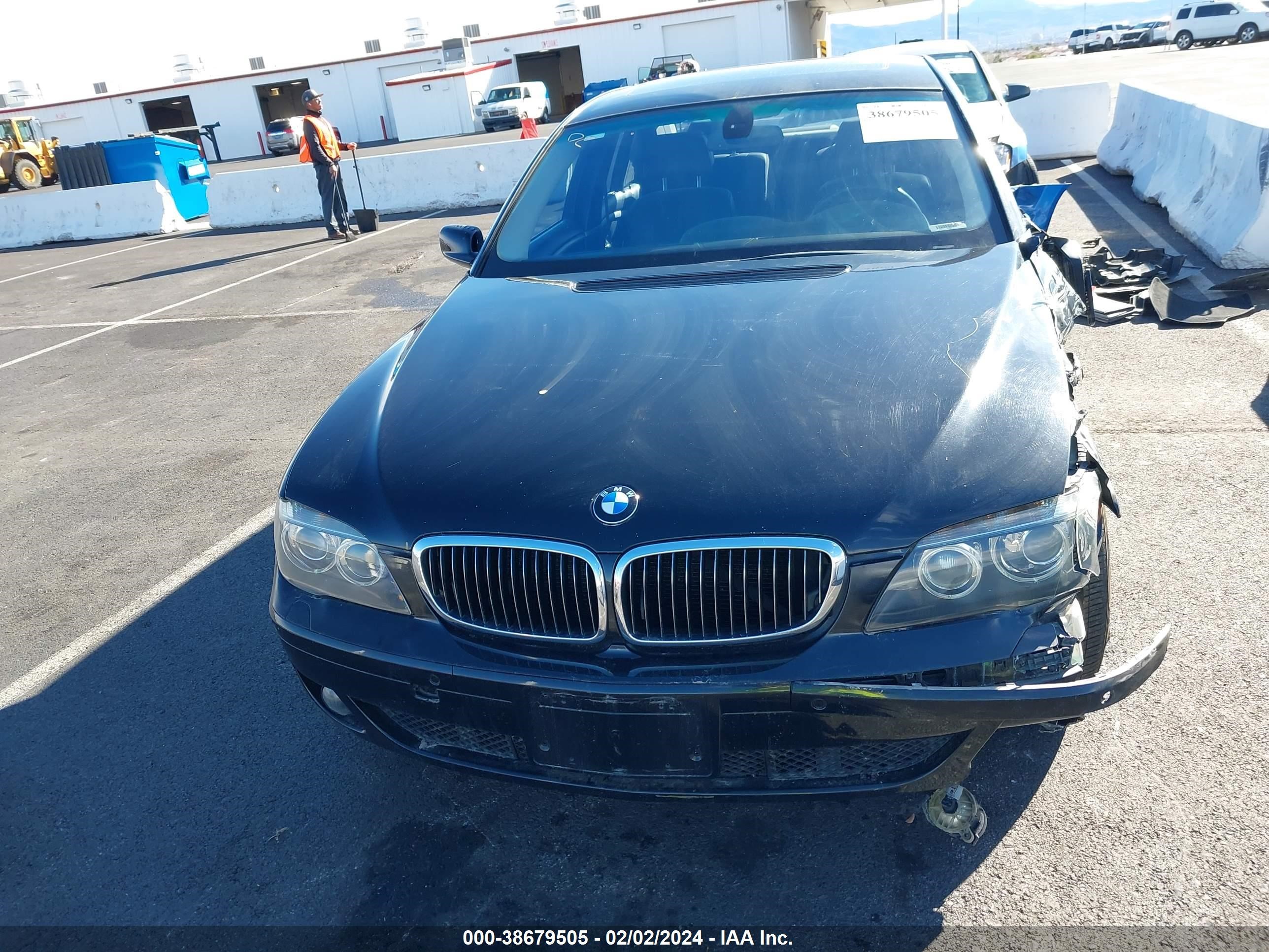 Photo 12 VIN: WBAHL835X8DT13834 - BMW 7ER 