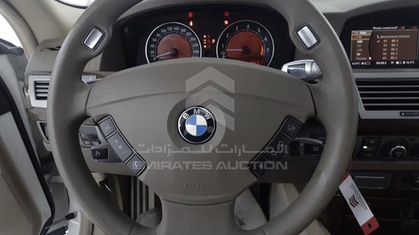 Photo 13 VIN: WBAHN21096DS85147 - BMW 730 