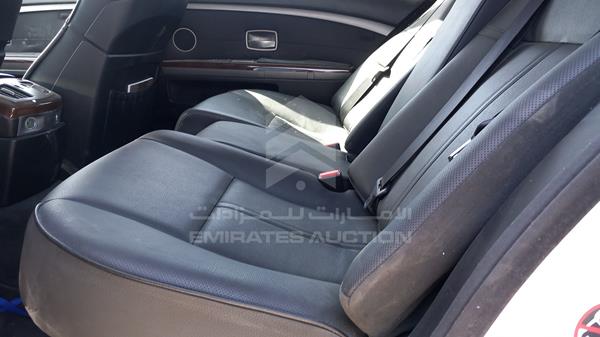 Photo 17 VIN: WBAHN61068DU04010 - BMW 740 LI 