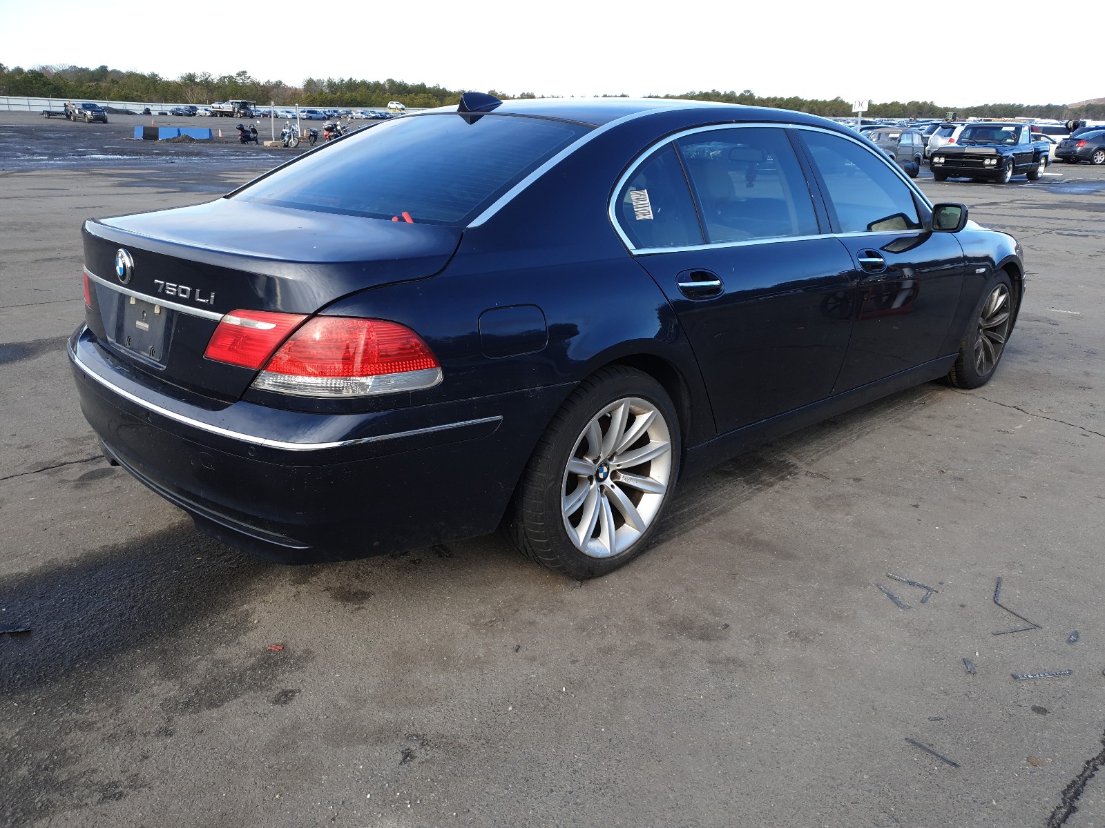 Photo 3 VIN: WBAHN83558DT79816 - BMW 750 LI 