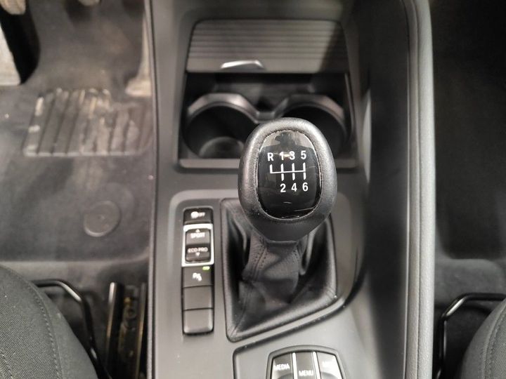 Photo 25 VIN: WBAHT510205K73902 - BMW X1 '15 