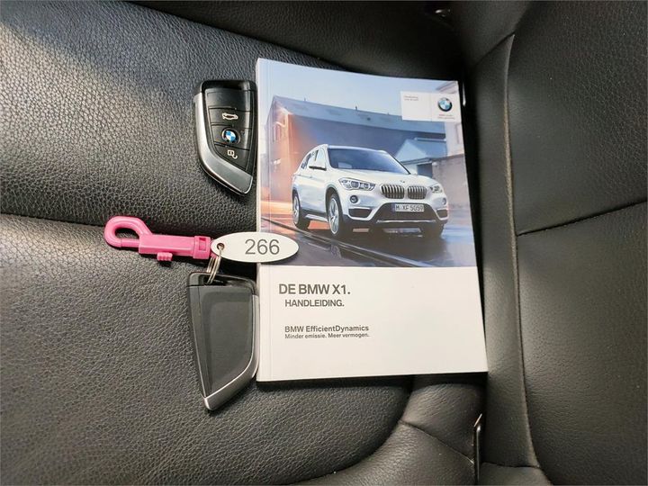 Photo 9 VIN: WBAHT710305J43512 - BMW X1 