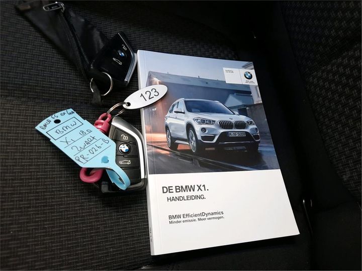 Photo 9 VIN: WBAHT710405J45754 - BMW X1 