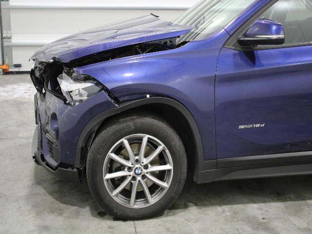 Photo 8 VIN: WBAHT710903D87339 - BMW X1 SUV 