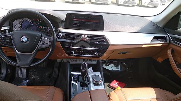 Photo 15 VIN: WBAJA5104JG876105 - BMW 530 