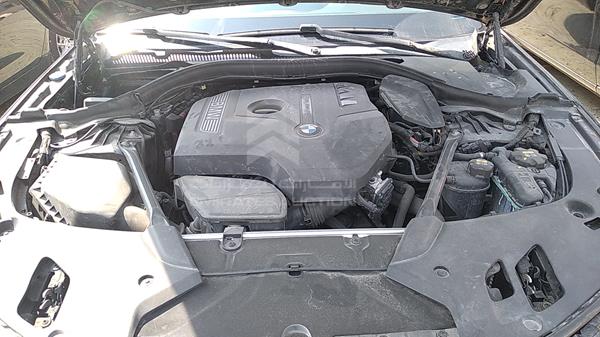 Photo 28 VIN: WBAJA5104JG876105 - BMW 530 