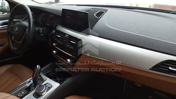 Photo 22 VIN: WBAJA510XJG876108 - BMW 530I 