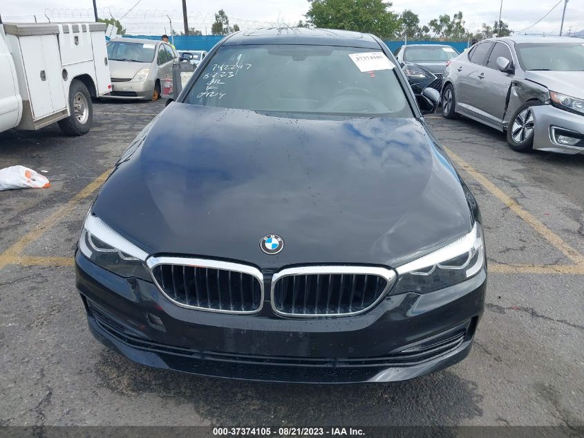 Photo 12 VIN: WBAJA5C30HG895638 - BMW 5ER 