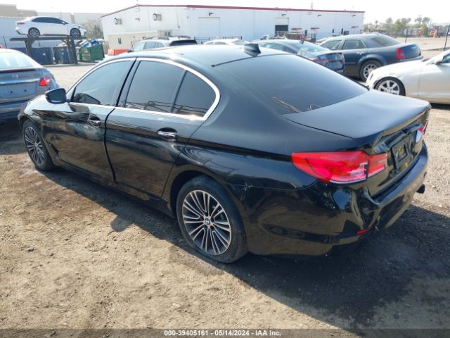 Photo 2 VIN: WBAJA5C32HG895897 - BMW 530I 