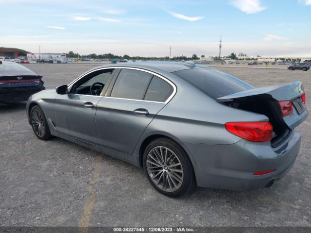 Photo 2 VIN: WBAJA5C50JG898868 - BMW 530I 