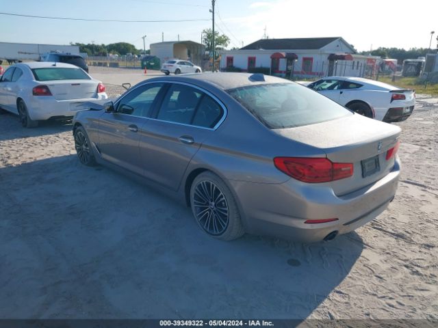 Photo 2 VIN: WBAJA5C51JWA56730 - BMW 530I 