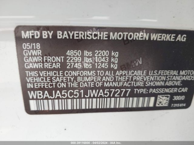 Photo 8 VIN: WBAJA5C51JWA57277 - BMW 530I 