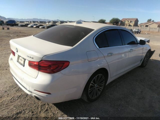 Photo 3 VIN: WBAJA5C52JG898192 - BMW 5 