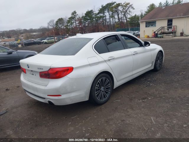 Photo 3 VIN: WBAJA5C52JWA38012 - BMW 530I 