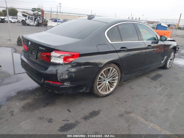 Photo 3 VIN: WBAJA5C52KWW25762 - BMW 530I 