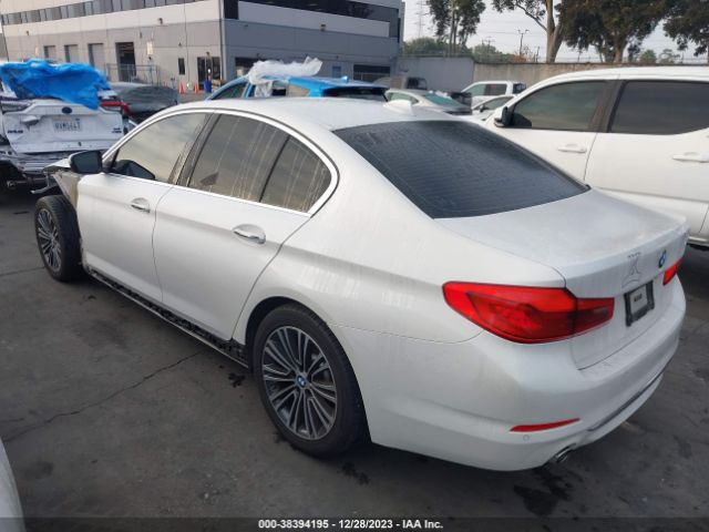 Photo 2 VIN: WBAJA5C54JG900153 - BMW 530I 