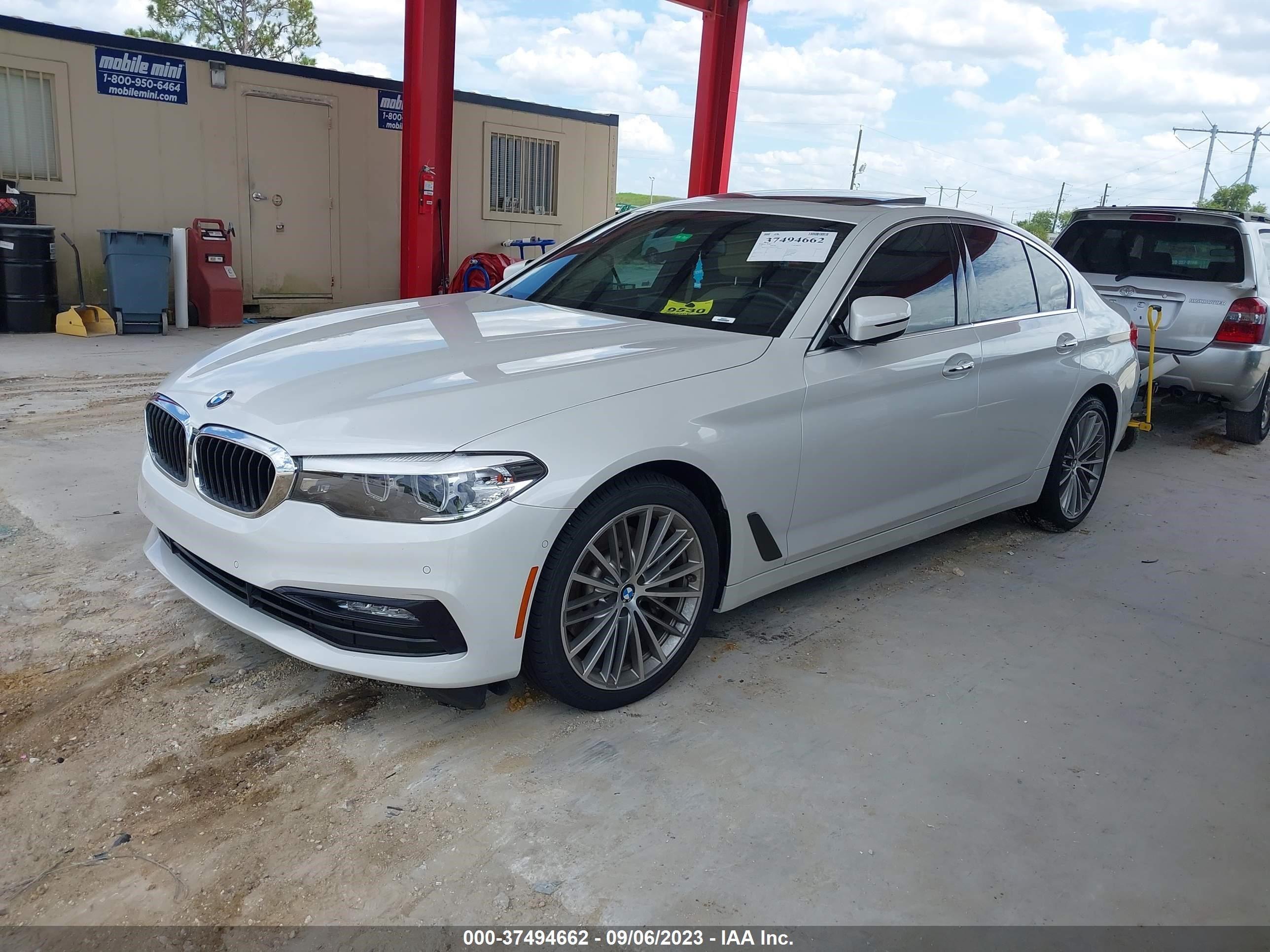 Photo 1 VIN: WBAJA5C56JWA57260 - BMW 5ER 