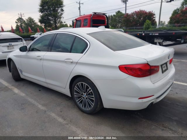 Photo 2 VIN: WBAJA5C56KG901130 - BMW 530I 