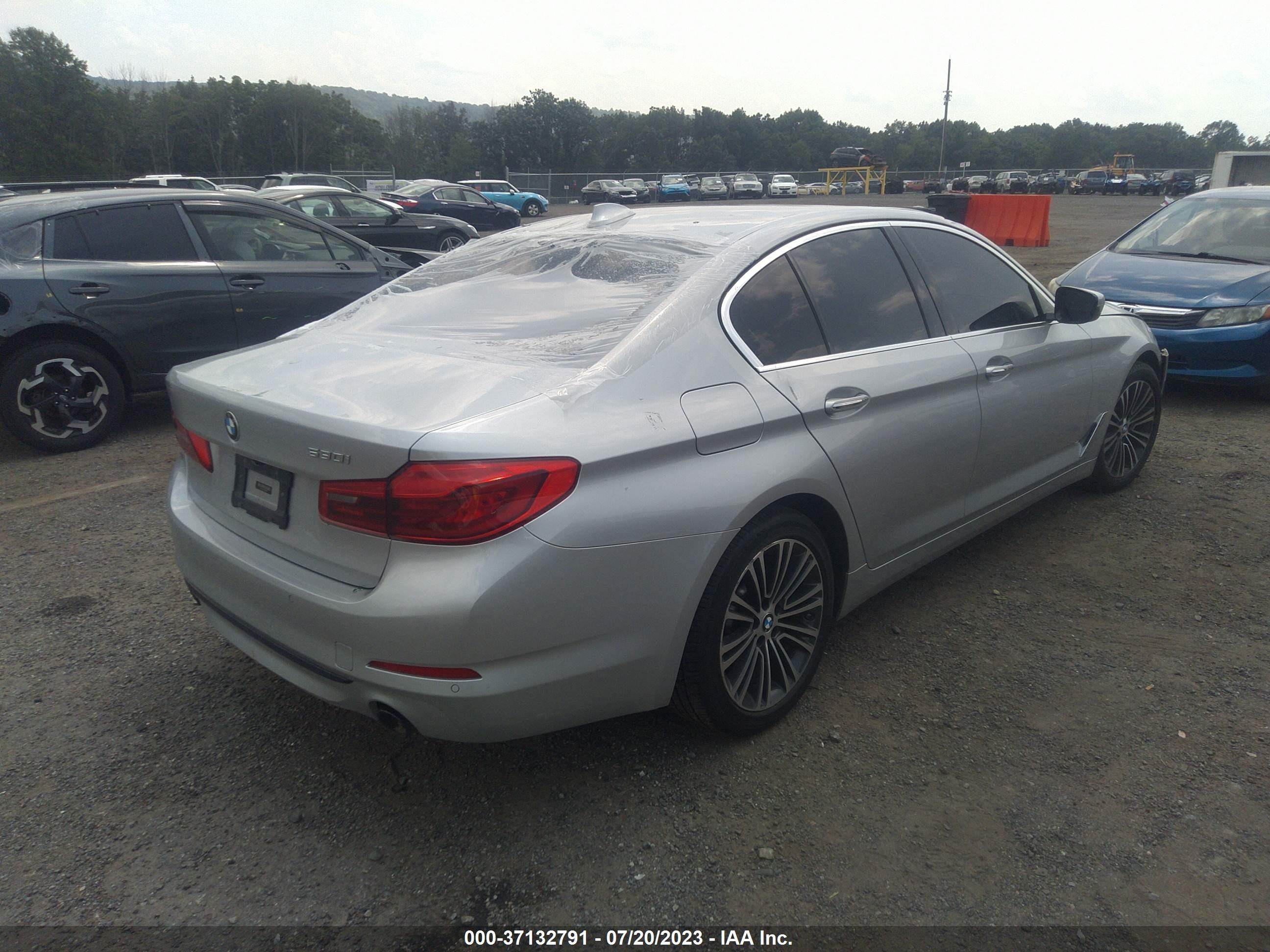 Photo 3 VIN: WBAJA5C57JG898589 - BMW 5ER 