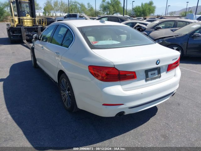 Photo 2 VIN: WBAJA5C57JG899855 - BMW 530I 