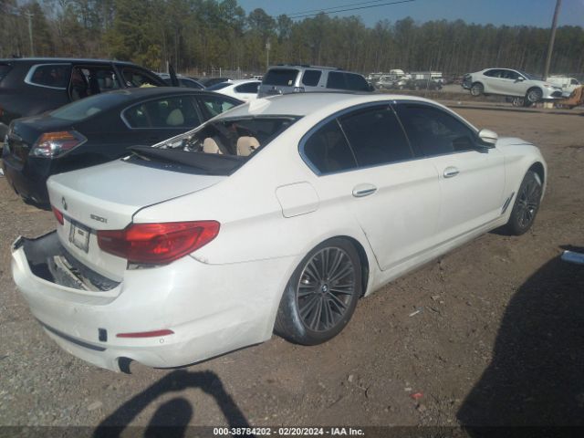 Photo 3 VIN: WBAJA5C5XJWA35861 - BMW 530I 