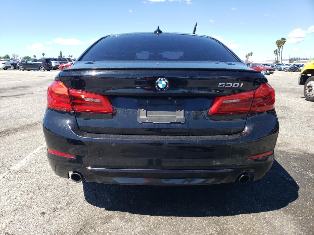 Photo 5 VIN: WBAJA5C5XJWA56581 - BMW 5ER 