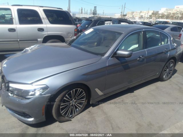 Photo 1 VIN: WBAJA5C5XKWW31096 - BMW 5 