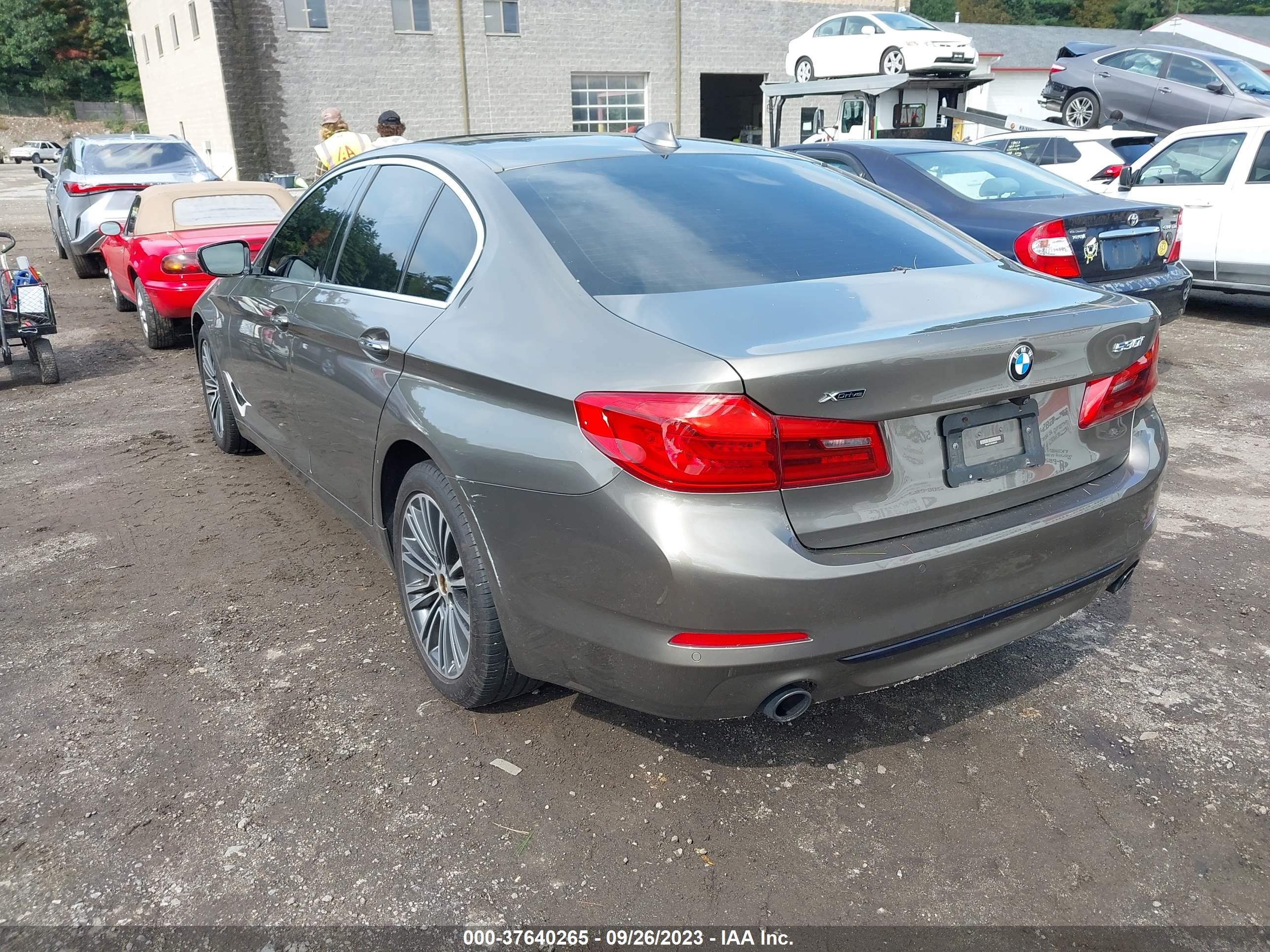 Photo 2 VIN: WBAJA7C30HG904978 - BMW 5ER 