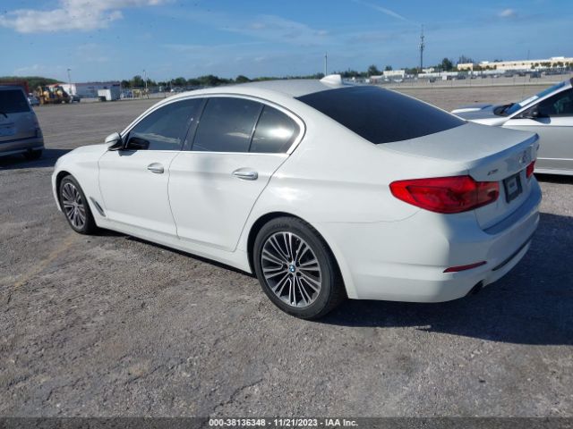 Photo 2 VIN: WBAJA7C30HG905970 - BMW 530I 