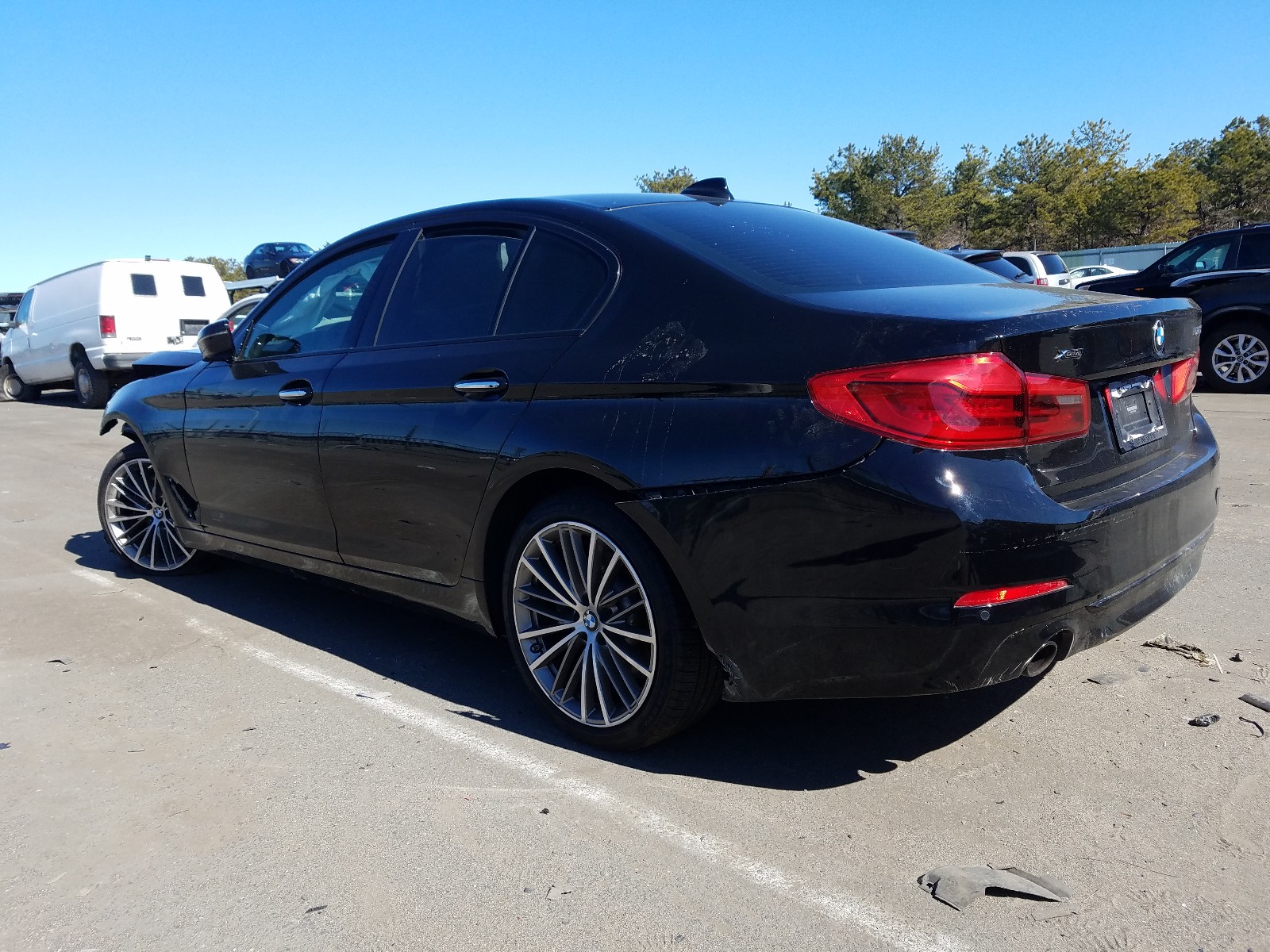 Photo 2 VIN: WBAJA7C31HG907260 - BMW 530 XI 