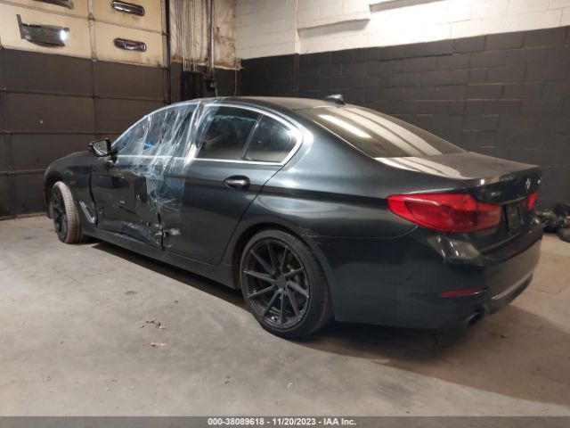 Photo 2 VIN: WBAJA7C35HG905401 - BMW 530I 