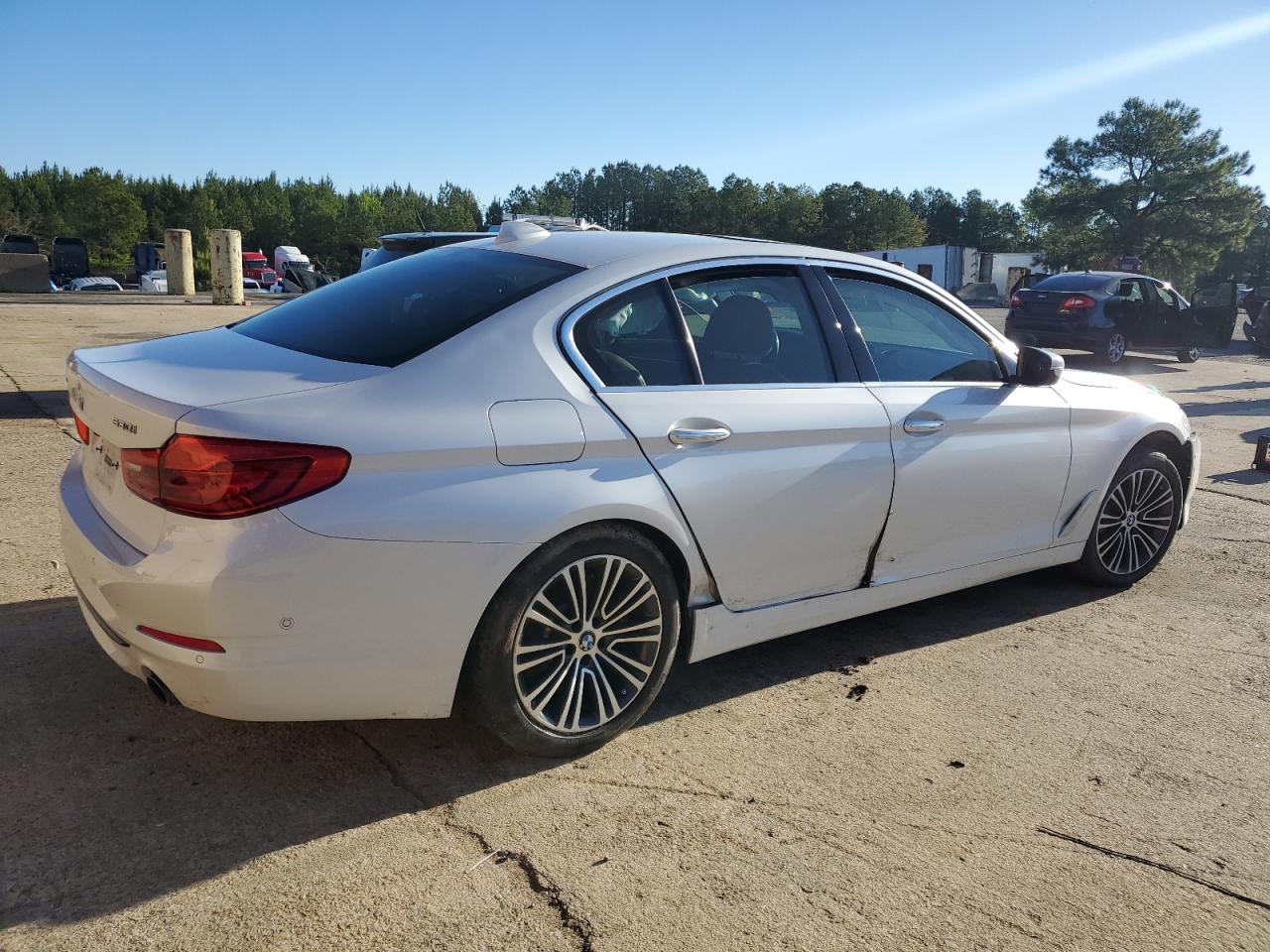 Photo 2 VIN: WBAJA7C36HG903494 - BMW 5ER 