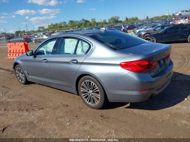 Photo 2 VIN: WBAJA7C36HG906251 - BMW 530I 