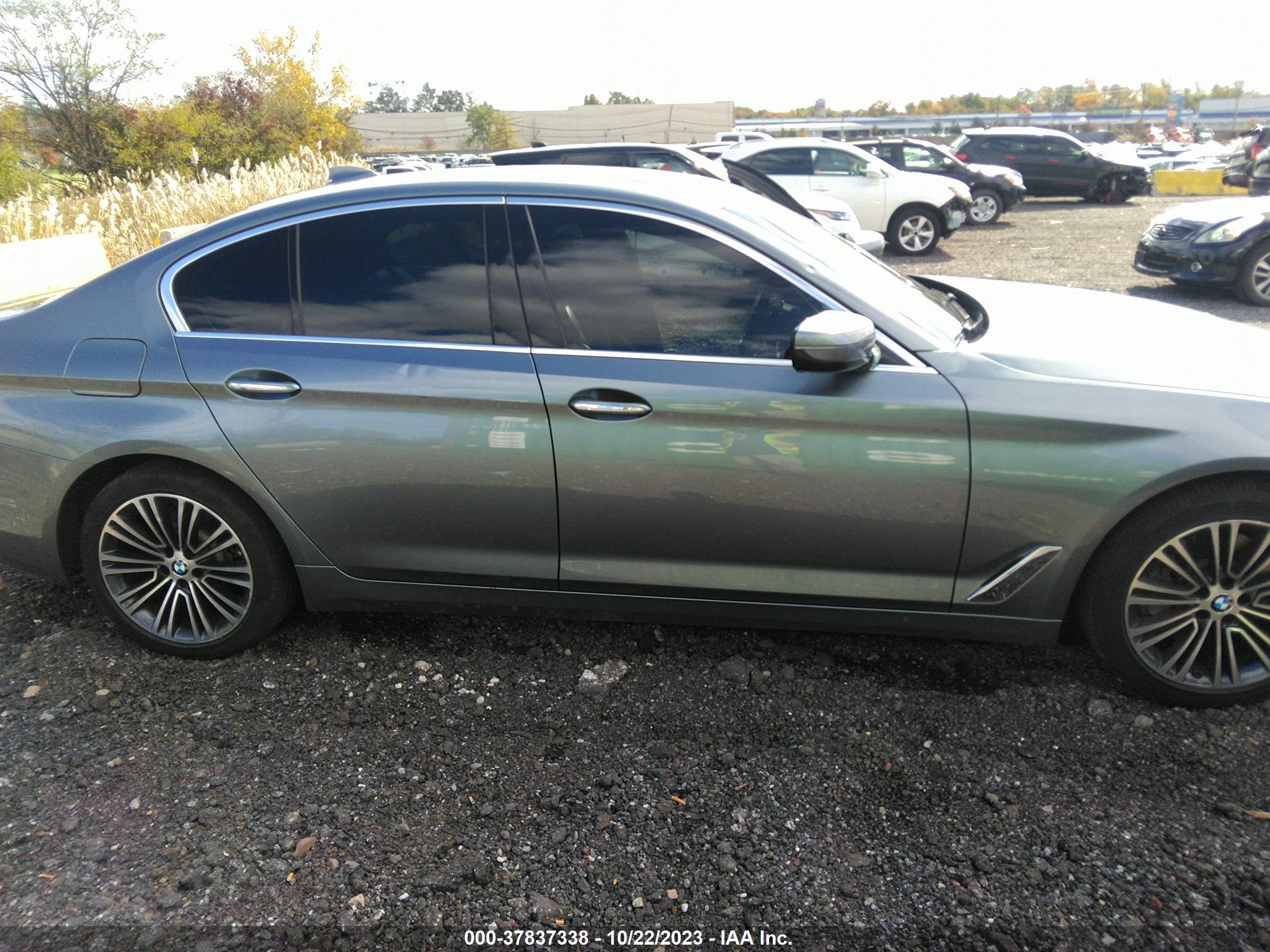 Photo 12 VIN: WBAJA7C38HWA70614 - BMW 5ER 