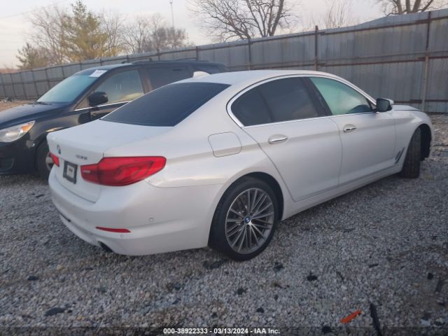 Photo 3 VIN: WBAJA7C50JWC74587 - BMW 530I 