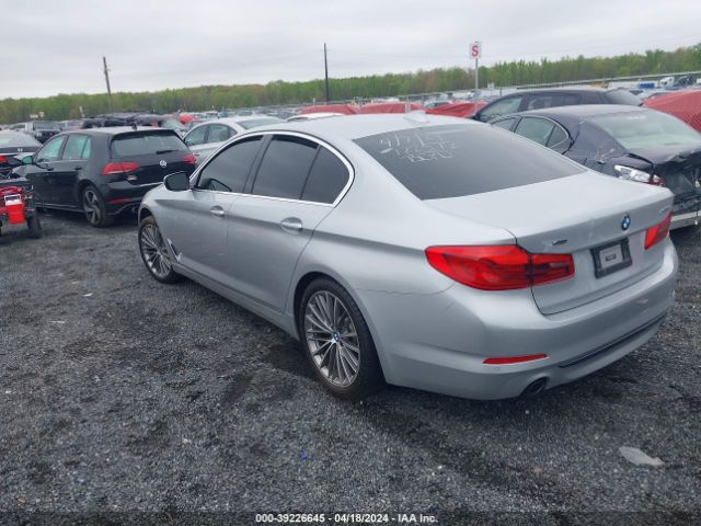 Photo 2 VIN: WBAJA7C50KG912426 - BMW 530 