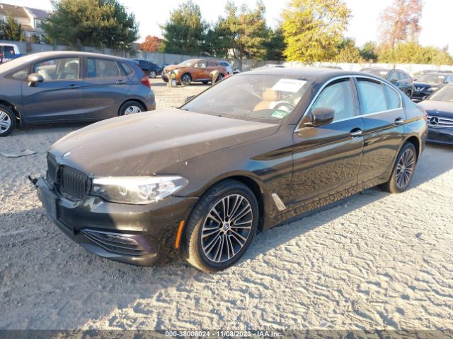 Photo 1 VIN: WBAJA7C51JWC77045 - BMW 530XI 