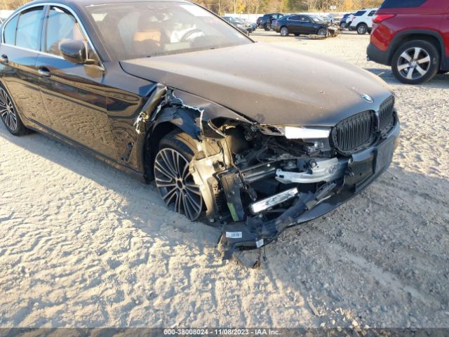 Photo 5 VIN: WBAJA7C51JWC77045 - BMW 530XI 