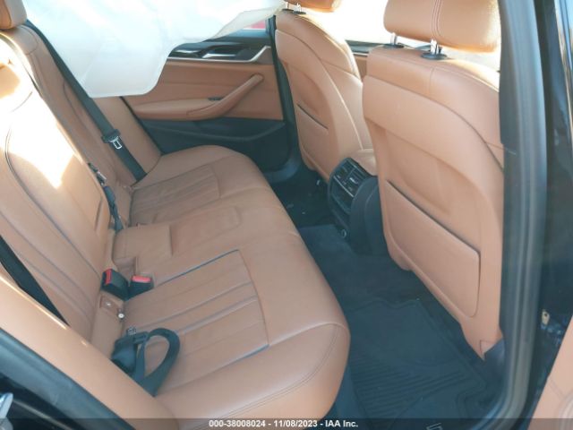 Photo 7 VIN: WBAJA7C51JWC77045 - BMW 530XI 