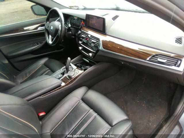 Photo 4 VIN: WBAJA7C51KWW20564 - BMW 530I 