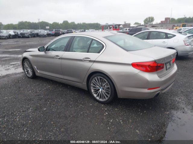 Photo 2 VIN: WBAJA7C51KWW32343 - BMW 530I 