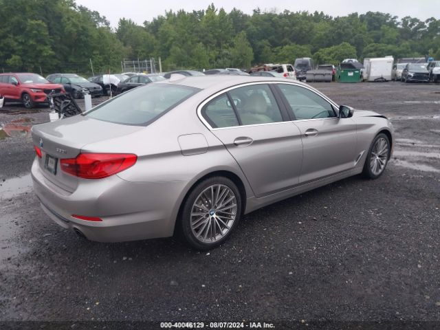 Photo 3 VIN: WBAJA7C51KWW32343 - BMW 530I 