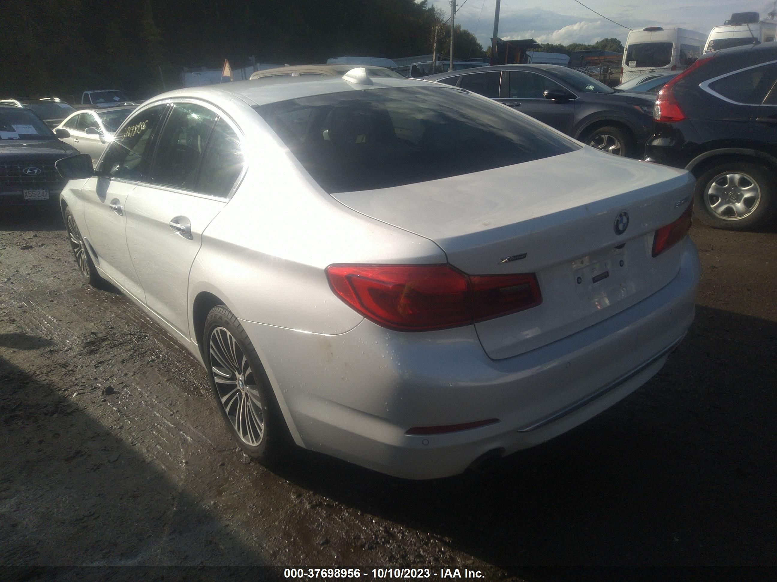 Photo 2 VIN: WBAJA7C52JG909056 - BMW 5ER 