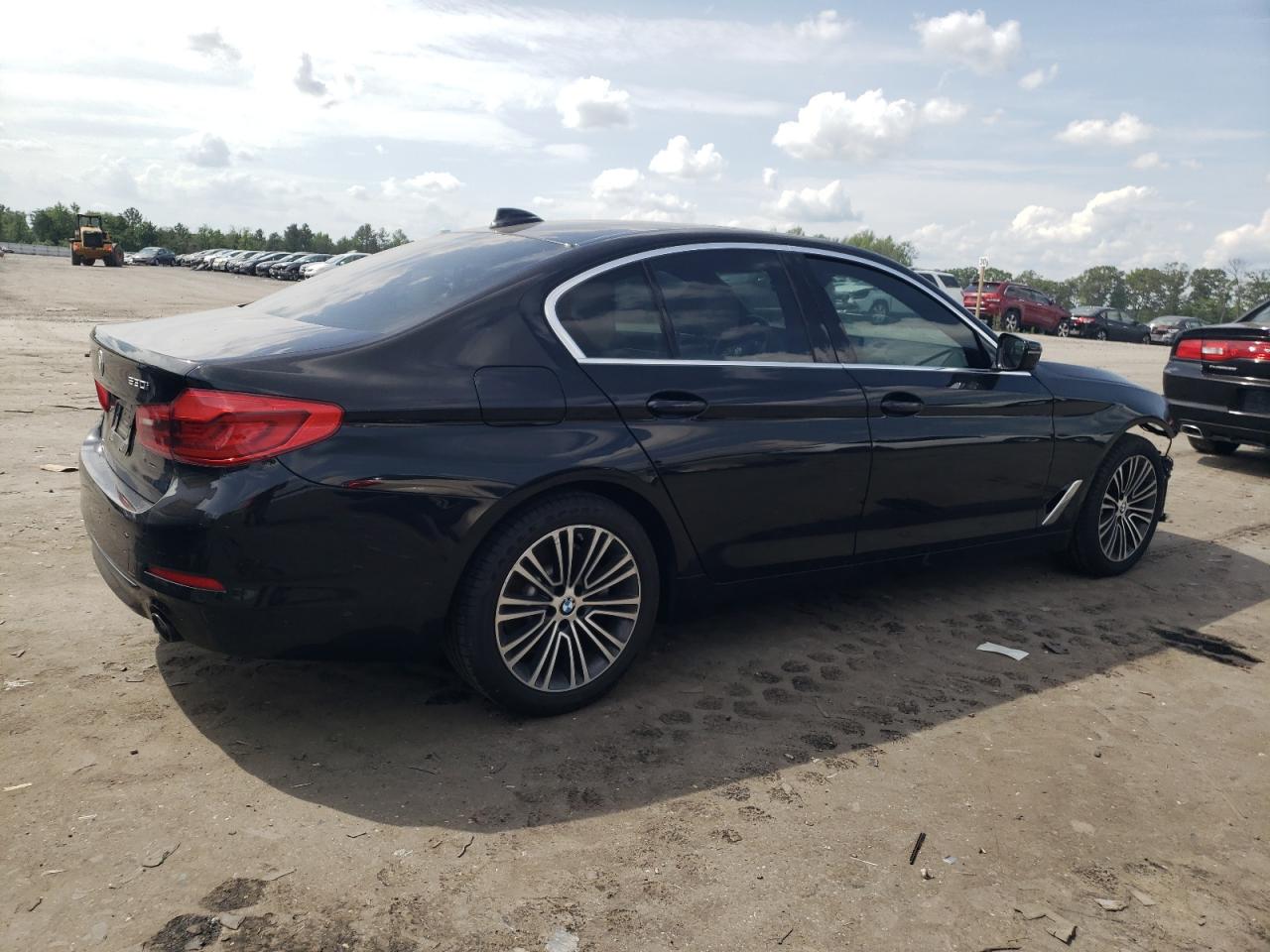 Photo 2 VIN: WBAJA7C52KG910628 - BMW 5ER 