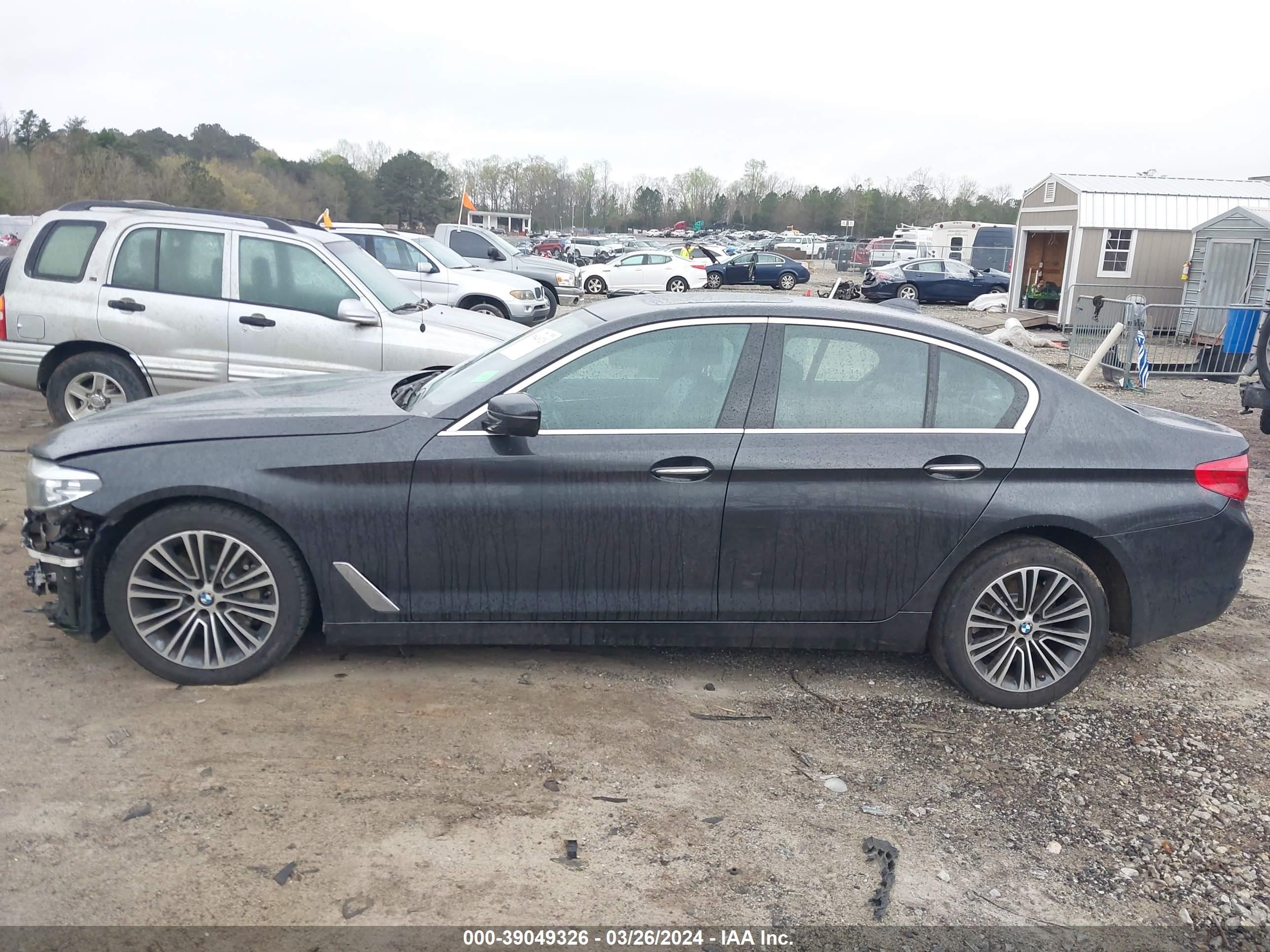 Photo 14 VIN: WBAJA7C53JG907784 - BMW 5ER 