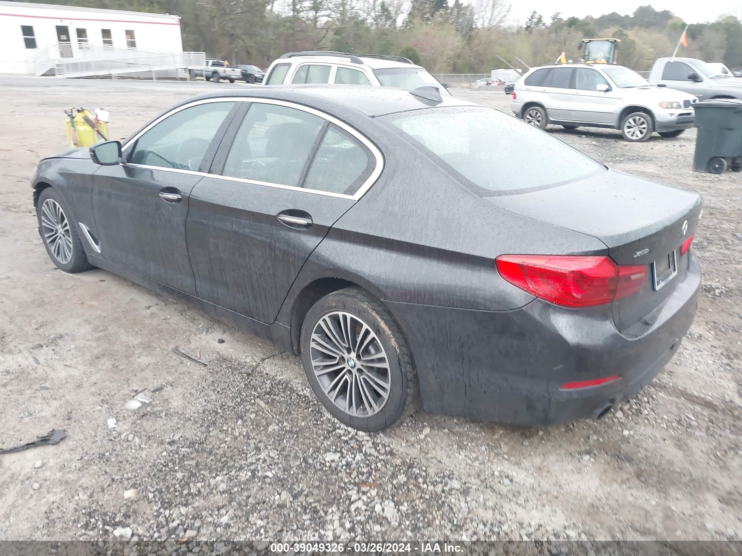 Photo 2 VIN: WBAJA7C53JG907784 - BMW 5ER 