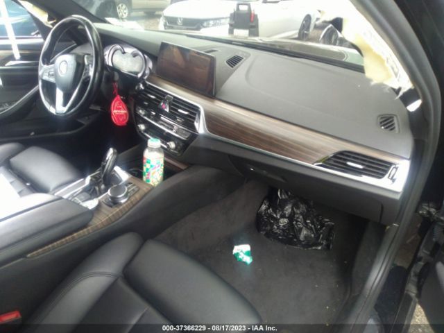 Photo 4 VIN: WBAJA7C54JG909303 - BMW 530I 