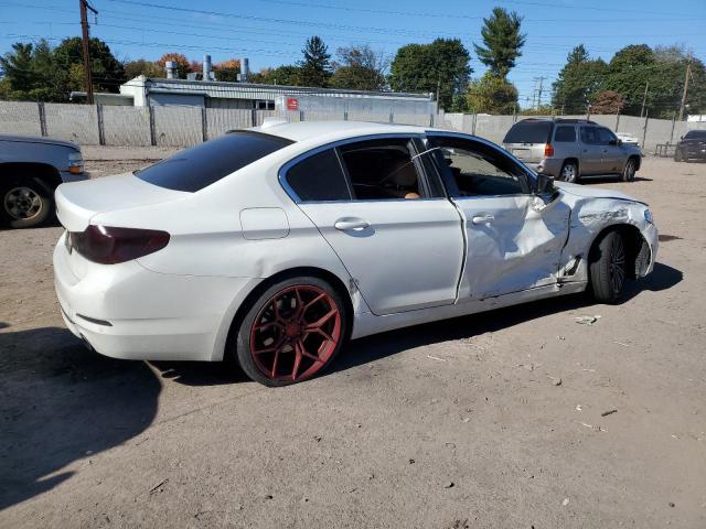 Photo 2 VIN: WBAJA7C54KWW18663 - BMW 530 XI 