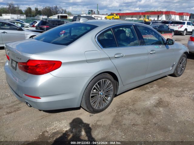 Photo 3 VIN: WBAJA7C56KG911507 - BMW 530I 